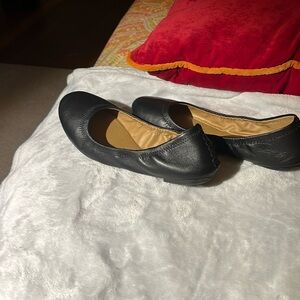 women’s comfy shoes